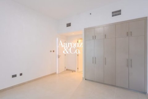 Apartment in Barsha Heights (Tecom), Dubai 2 bedrooms, 110 sq.m. № 139559 - photo 12