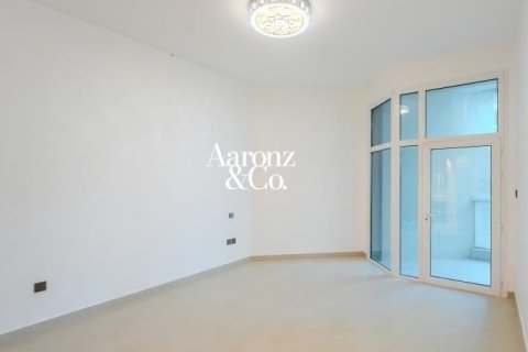 Apartment in Barsha Heights (Tecom), Dubai 2 bedrooms, 110 sq.m. № 139559 - photo 8