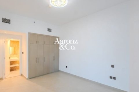 Apartment in Barsha Heights (Tecom), Dubai 2 bedrooms, 110 sq.m. № 139559 - photo 13