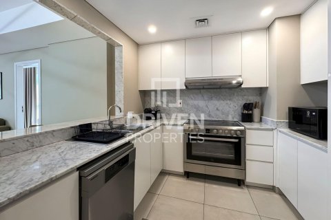Apartamento en Umm Suqeim 3, Umm Suqeim, Dubai, 2 dormitorios, 107.77 m², № 136632 - foto 8
