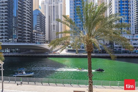 Apartment in Dubai Marina, Dubai 3 bedrooms, 198.3 sq.m. № 109445