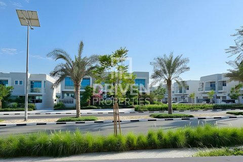 Townhouse in Al Furjan, Dubai 3 bedrooms, 231.98 sq.m. № 136801 - photo 8