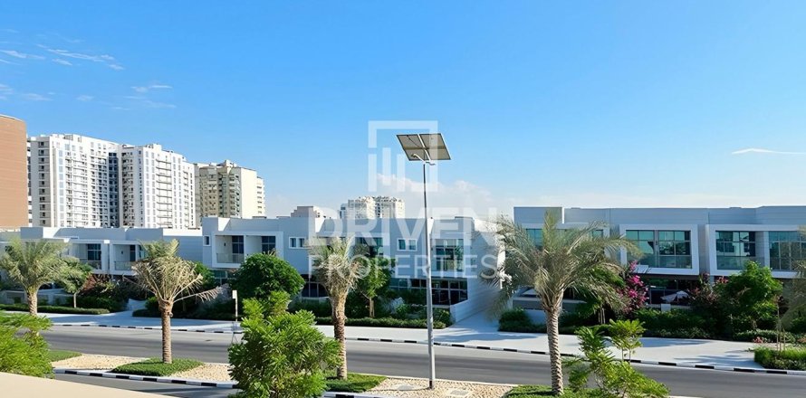 Townhouse in Al Furjan, Dubai 3 bedrooms, 231.98 sq.m. № 136801
