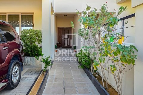 Townhouse in Al Furjan, Dubai 3 bedrooms, 231.98 sq.m. № 136801 - photo 14