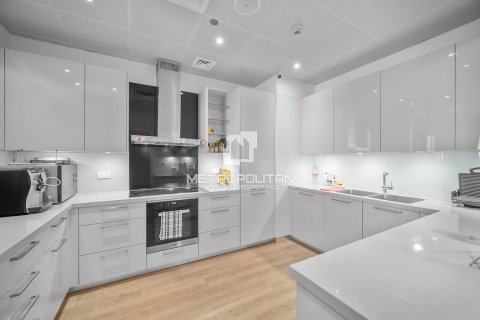 Appartement à Tiara Residences, Palm Jumeirah, Dubai, 3 chambres, 211 m², № 73447 - photo 8
