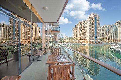 Appartement à Tiara Residences, Palm Jumeirah, Dubai, 3 chambres, 211 m², № 73447 - photo 11