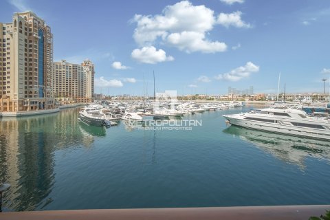 Appartement à Tiara Residences, Palm Jumeirah, Dubai, 3 chambres, 211 m², № 73447 - photo 12