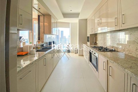 Apartment in The Address Sky View Towers, Downtown Dubai (Downtown Burj Dubai), Dubai 3 bedrooms, 187 sq.m. № 44858 - photo 5