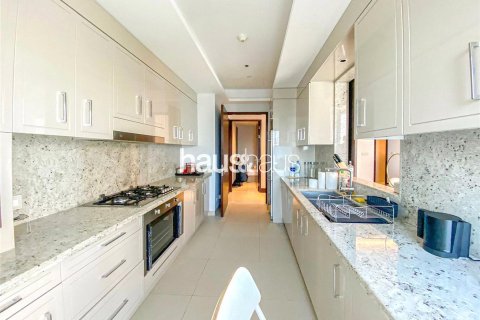 Apartment in The Address Sky View Towers, Downtown Dubai (Downtown Burj Dubai), Dubai 3 bedrooms, 187 sq.m. № 44858 - photo 4