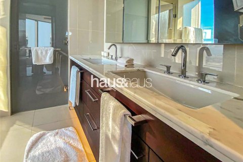 Apartment in The Address Sky View Towers, Downtown Dubai (Downtown Burj Dubai), Dubai 3 bedrooms, 187 sq.m. № 44858 - photo 13
