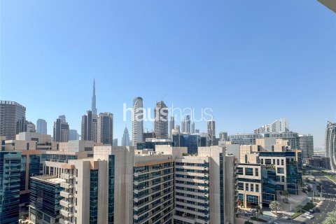 Apartment in Business Bay, Dubai 2 bedrooms, 124 sq.m. № 44862 - photo 15