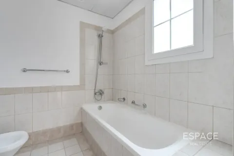 Villa en Springs 2, The Springs, Dubai, 3 dormitorios, 228 m², № 122832 - foto 11