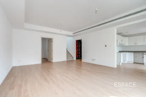 Villa en Springs 2, The Springs, Dubai, 3 dormitorios, 228 m², № 122832 - foto 3