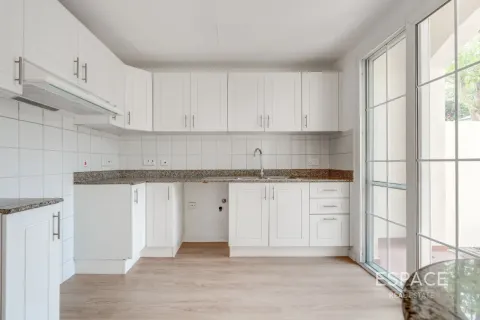 Villa en Springs 2, The Springs, Dubai, 3 dormitorios, 228 m², № 122832 - foto 4