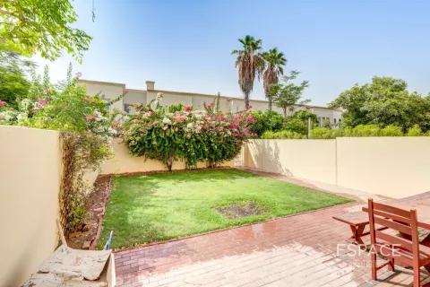 Villa en Springs 2, The Springs, Dubai, 3 dormitorios, 228 m², № 122832 - foto 18
