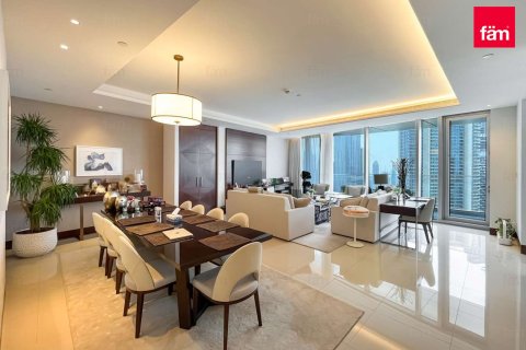 Apartment in Downtown Dubai (Downtown Burj Dubai), Dubai 5 bedrooms, 290.8 sq.m. № 139643 - photo 4