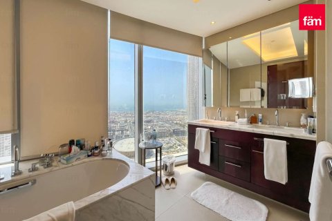 Apartment in Downtown Dubai (Downtown Burj Dubai), Dubai 5 bedrooms, 290.8 sq.m. № 139643 - photo 21