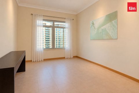Снять в аренду квартиру в Пальме Джумейре, Дубай: 2 спальни, 144.1м², № 139640 - фото 8