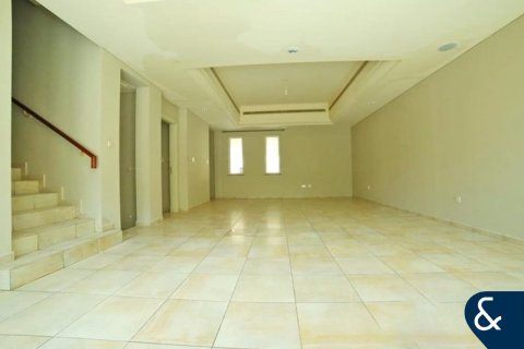 Maison de ville à Victory Heights, Dubai Sports City, Dubai, 4 chambres, 250 m², № 98888 - photo 4