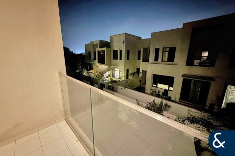 Villa in Mira Oasis, Reem, Dubai 3 bedrooms, 238 sq.m. № 76102 - photo 24