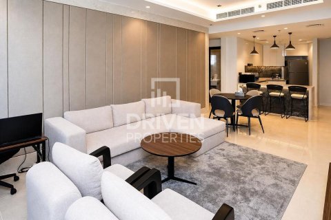 Appartement à Business Bay, Dubai, 2 chambres, 122.63 m², № 138352