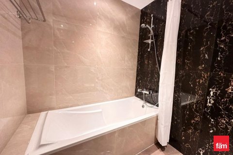 Снять в аренду квартиру в Даунтаун Дубай (Даунтаун Бурдж Дубай), Дубай: 2 спальни, 151.4м², № 105897 - фото 2