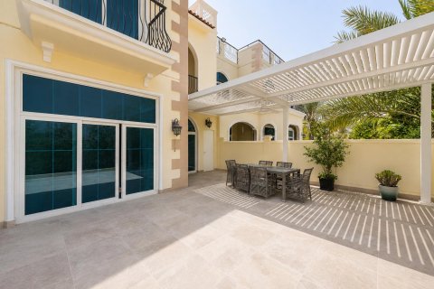 Adosado en Motor City, Dubai, 3 dormitorios, 306.79 m², № 141147 - foto 20