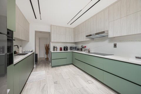 Adosado en Motor City, Dubai, 3 dormitorios, 306.79 m², № 141147 - foto 7