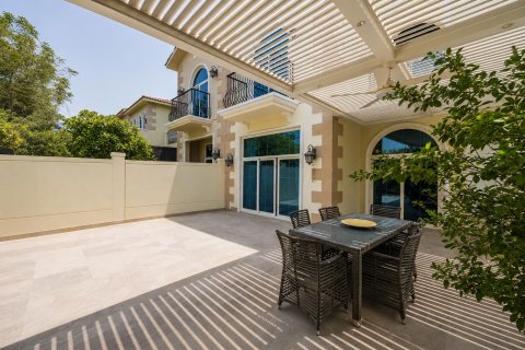 Adosado en Motor City, Dubai, 3 dormitorios, 306.79 m², № 141147 - foto 21