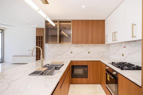 Apartment in Dubai 3 bedrooms, 187.88 sq.m. № 22761 - photo 14