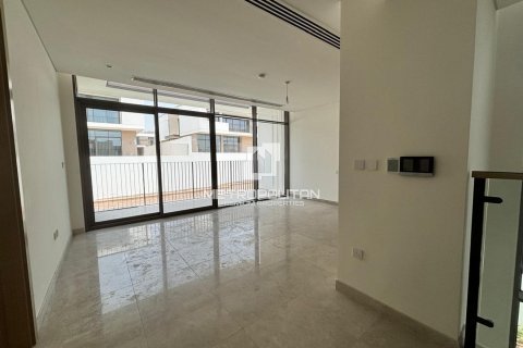Снять в аренду виллу в Al Furjan, Дубай: 4 спальни, 398м², № 73878 - фото 13