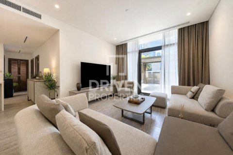 Apartment in Business Bay, Dubai 2 bedrooms, 174.29 sq.m. № 130068 - photo 13