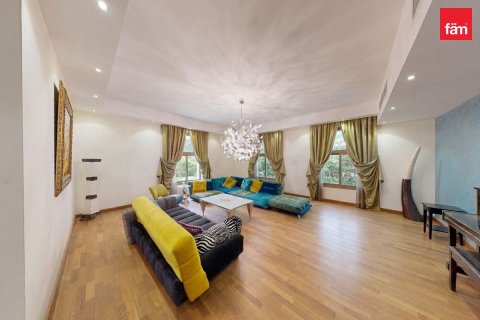 Villa à Wadi Al Safa 2, Dubai, 5 chambres, 814 m², № 115821 - photo 6