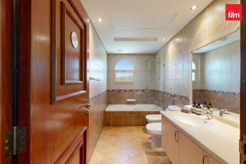 Villa à Wadi Al Safa 2, Dubai, 5 chambres, 814 m², № 115821 - photo 22