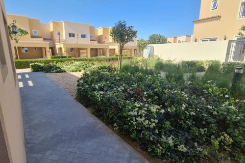 Adosado en Amaranta, Dubai Land, Dubai, 4 dormitorios, 2476 m², № 766 - foto 18