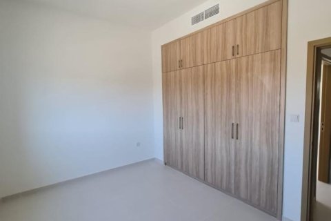 Adosado en Amaranta, Dubai Land, Dubai, 4 dormitorios, 2476 m², № 766 - foto 9