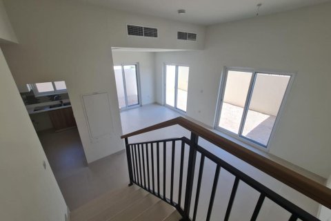 Adosado en Amaranta, Dubai Land, Dubai, 4 dormitorios, 2476 m², № 766 - foto 19