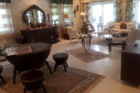 Villa en Regional, Jumeirah Park, Dubai, 5 dormitorios, 490 m², № 761 - foto 6