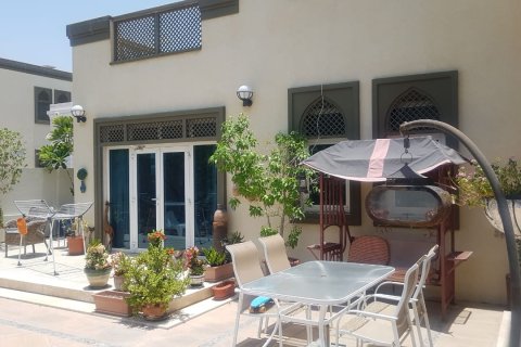 فيلا في Regional, Jumeirah Park, دبي 5 غرف نوم , 490 م² رقم 761