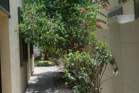 Villa en Regional, Jumeirah Park, Dubai, 5 dormitorios, 490 m², № 761 - foto 9
