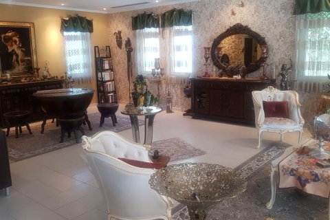 Villa en Regional, Jumeirah Park, Dubai, 5 dormitorios, 490 m², № 761 - foto 7