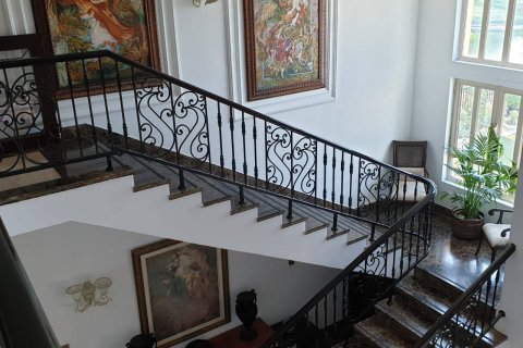 Villa en Jumeirah Islands, Dubai, 5 dormitorios, 502 m², № 760 - foto 6