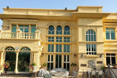 Villa en Jumeirah Islands, Dubai, 5 dormitorios, 502 m², № 760