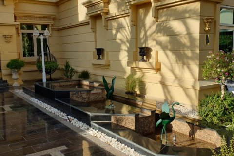 Villa en Jumeirah Islands, Dubai, 5 dormitorios, 502 m², № 760 - foto 9