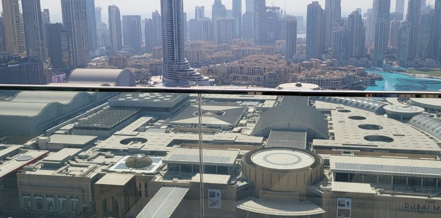 Appartement à Downtown Views, Downtown Dubai (Downtown Burj Dubai), Dubai, 3 chambres, 164 m², № 762