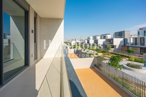 Villa in Arabian Ranches 3, Dubai 5 bedrooms, 610.00109800 sq.m. № 138993 - photo 5