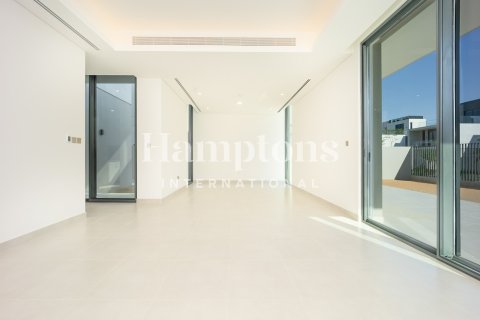 Villa in Arabian Ranches 3, Dubai 5 bedrooms, 610.00109800 sq.m. № 138993 - photo 18