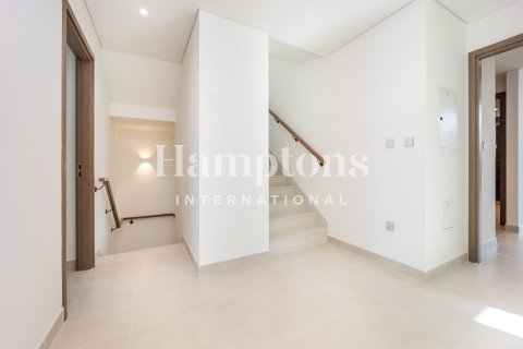 Villa in Arabian Ranches 3, Dubai 5 bedrooms, 610.00109800 sq.m. № 138993 - photo 15