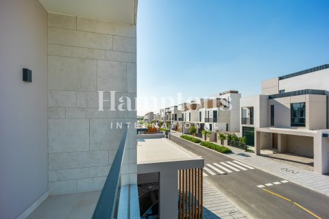 Villa in Arabian Ranches 3, Dubai 5 bedrooms, 610.00109800 sq.m. № 138993 - photo 26