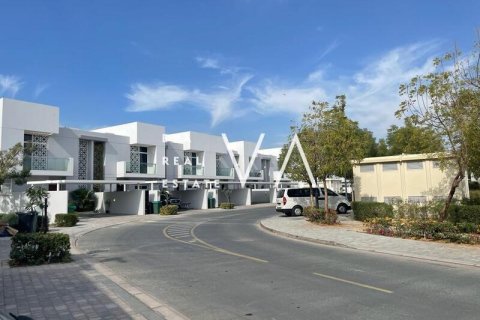 Maison de ville à Dubai, 3 chambres, 210.51 m², № 52803